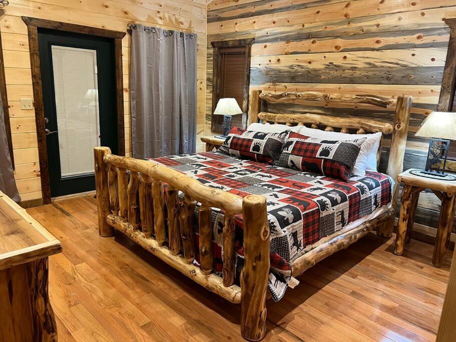 * * 4 Master Bedrooms, Views, Theater, Arcade, Evc Gatlinburg Bagian luar foto