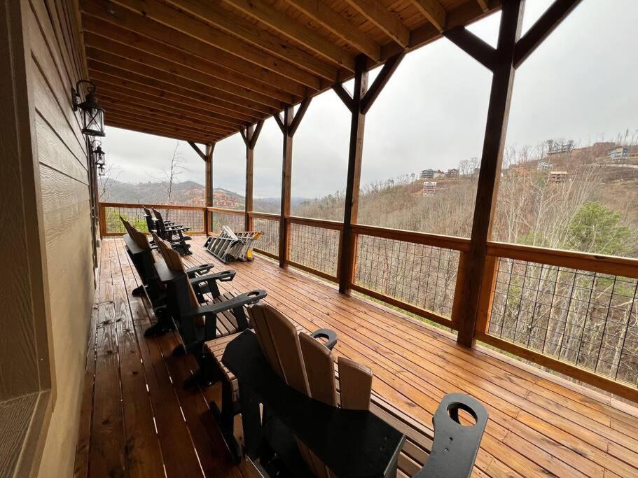 * * 4 Master Bedrooms, Views, Theater, Arcade, Evc Gatlinburg Bagian luar foto