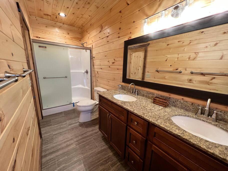 * * 4 Master Bedrooms, Views, Theater, Arcade, Evc Gatlinburg Bagian luar foto
