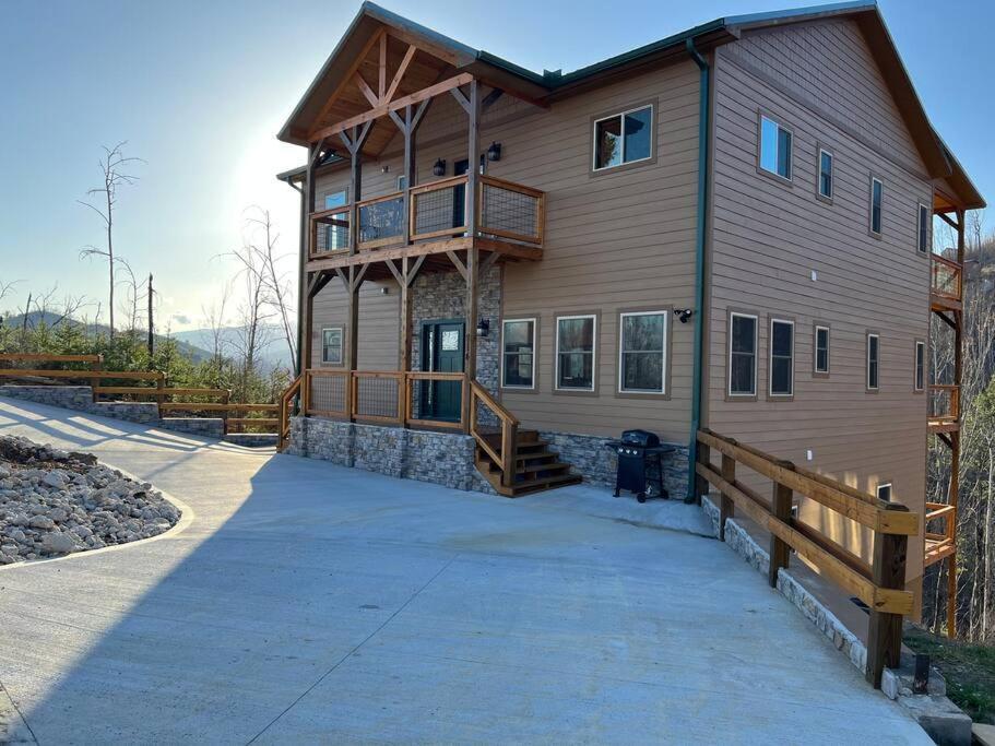 * * 4 Master Bedrooms, Views, Theater, Arcade, Evc Gatlinburg Bagian luar foto