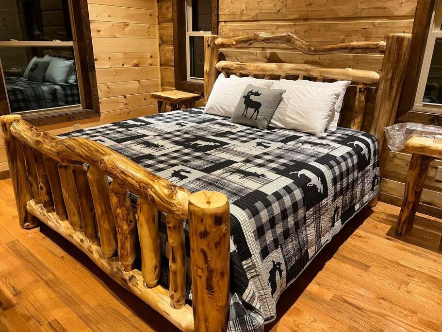 * * 4 Master Bedrooms, Views, Theater, Arcade, Evc Gatlinburg Bagian luar foto