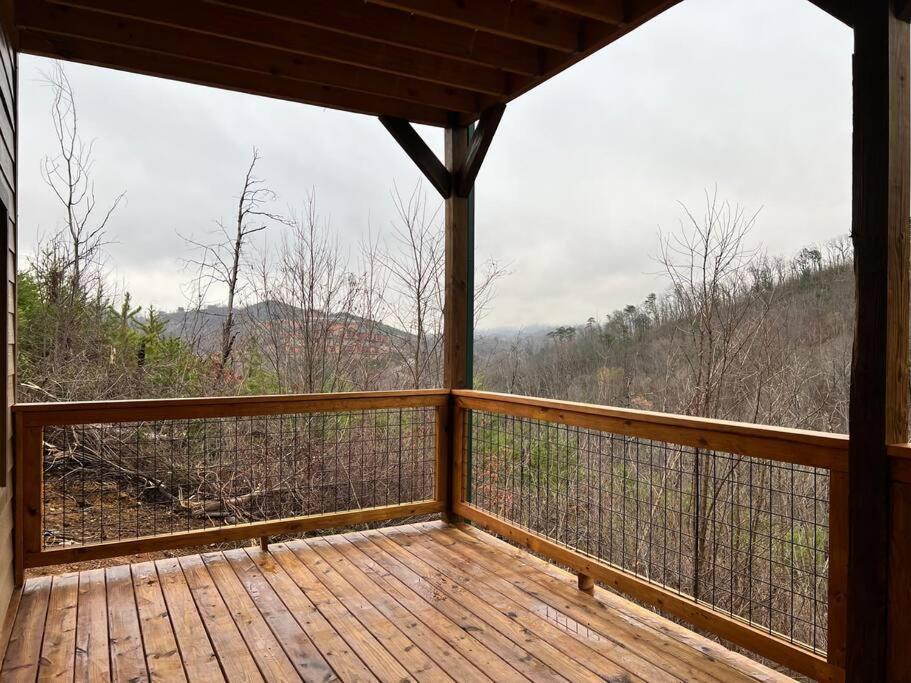 * * 4 Master Bedrooms, Views, Theater, Arcade, Evc Gatlinburg Bagian luar foto